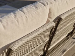 Enya Lounge/Liege/Sofa Alu anthrazit matt mit Kordel Stone Kissen perlgrau