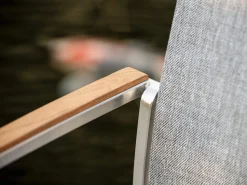 Stapelsessel Mika Teak Edelstahl Textilenbezug Leinen grau